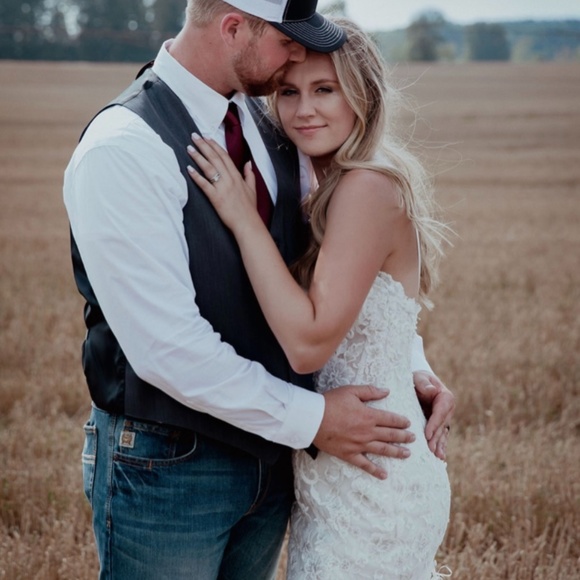 Meet your Posher, Sarah - Picture 1 of 1